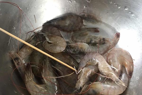 油焖大虾的做法图解1