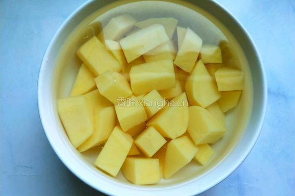 土豆烧鸡块的做法图解5