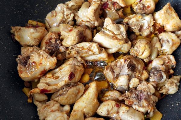 土豆烧鸡块的做法图解9