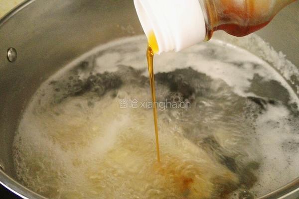 山药木耳汤的做法图解8