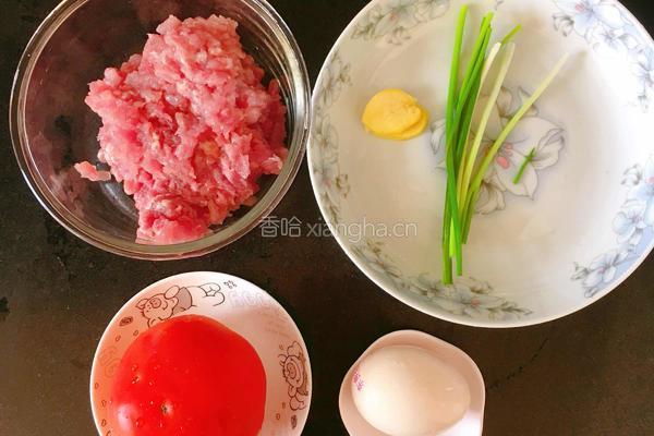 西红柿肉丸汤的做法图解1