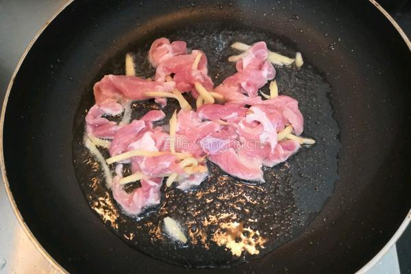 西芹炒瘦肉的做法图解10