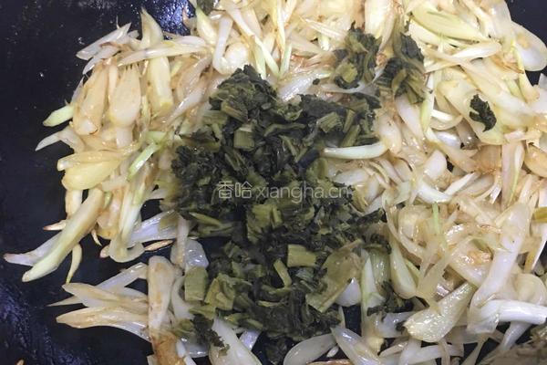 藠头炒酸菜的做法图解10