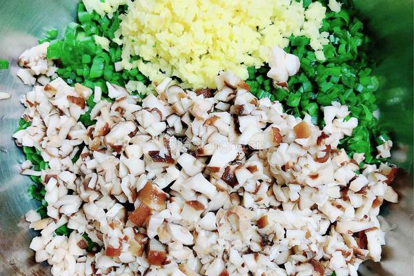 韭菜苔三鲜水饺的做法图解5