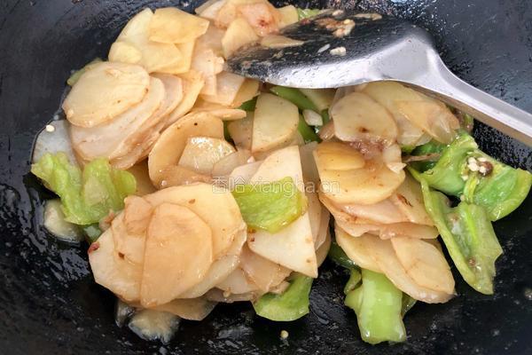 尖椒土豆片的做法图解6