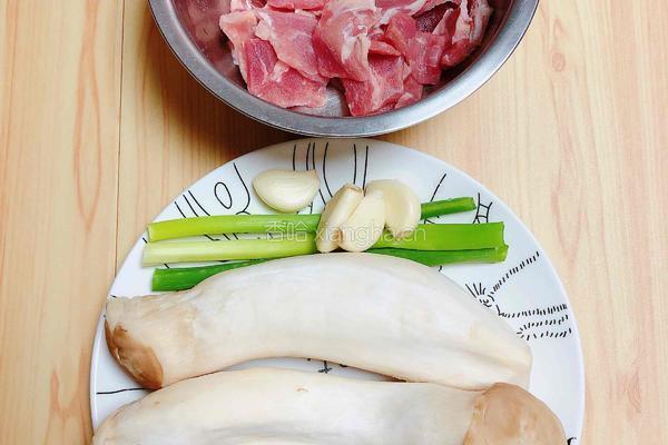 黑椒牛肉杏鲍菇的做法图解1
