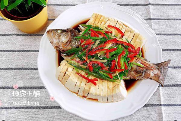 清蒸豆腐鲈鱼的做法图解14