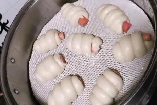 火腿肠馒头卷的做法图解16