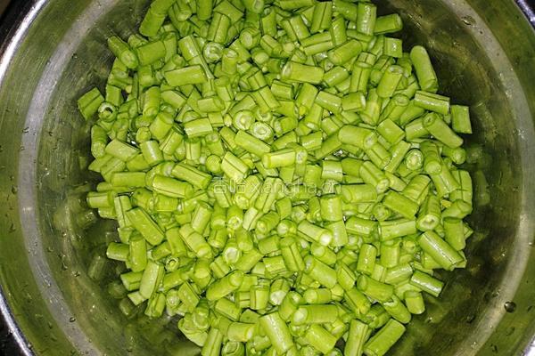 蛋炒豆角的做法图解3