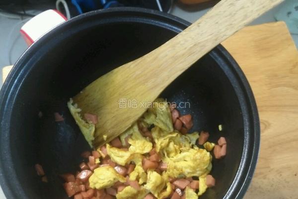 火腿鸡蛋炒面的做法图解7