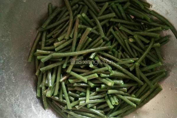 长豆角炒肉的做法图解4
