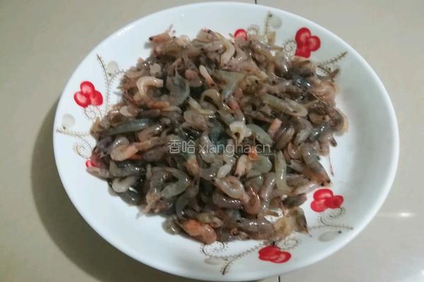 小河虾炒蛋的做法图解1