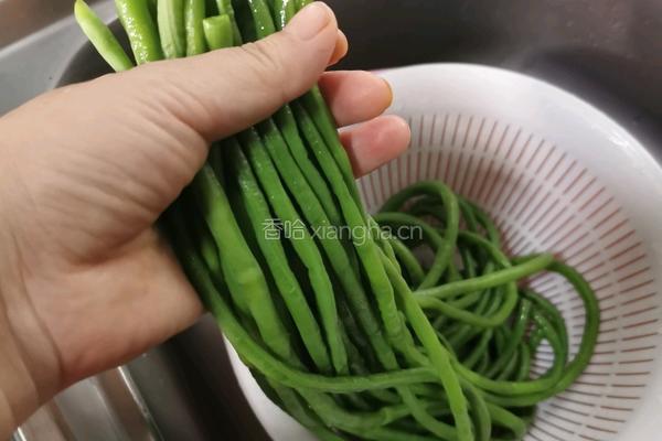 凉拌豇豆的做法图解22