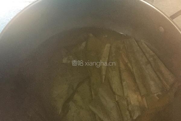  荷叶紫薯粥的做法图解4