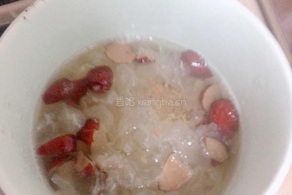 桂花蜂蜜银耳汤的做法图解5