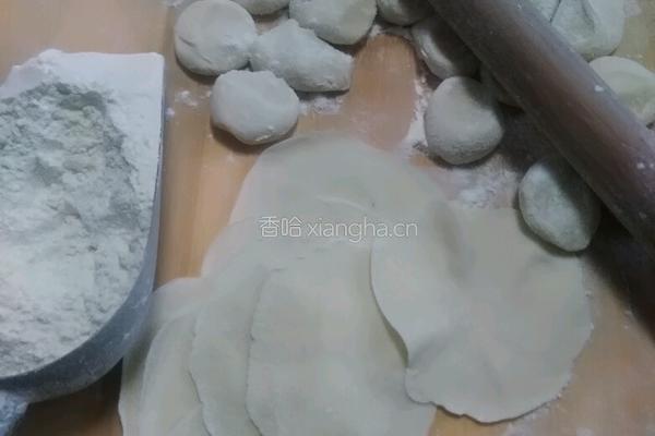 猪肉大葱馅饺子的做法图解4