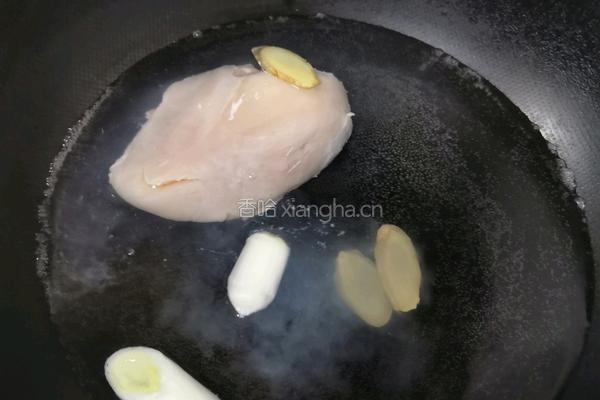 凉拌鸡胸肉的做法图解2