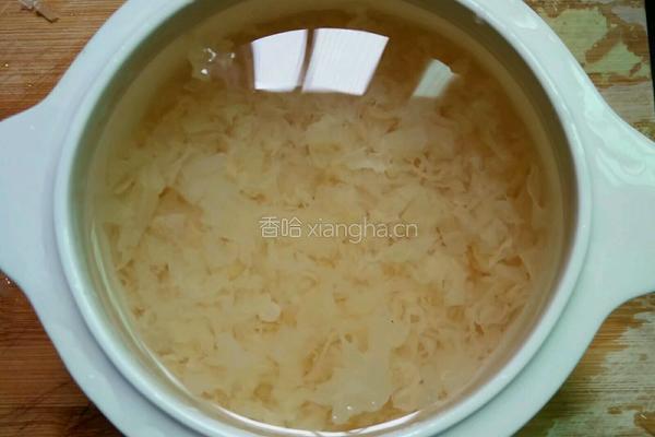 椰果银耳羹的做法图解5