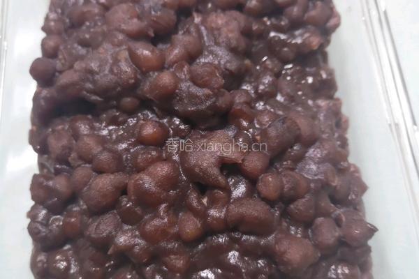 蜂蜜牛奶红豆沙冰的做法图解3