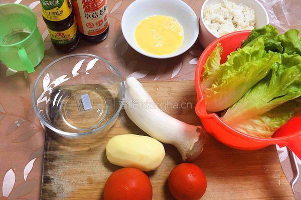 番茄土豆烩饭的做法图解1