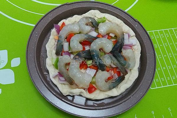 大虾芝士披萨的做法图解8