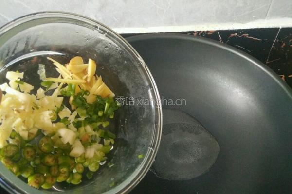 清蒸鲈鱼的做法图解6