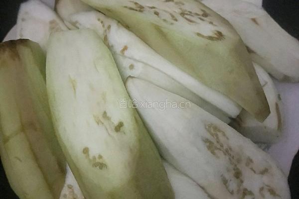 油汤茄子的做法图解3