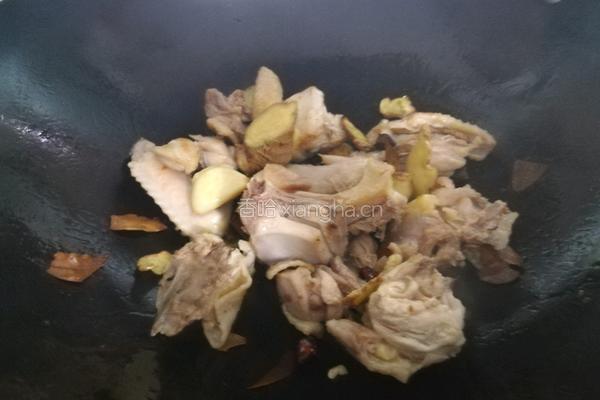 香菇闷鸡的做法图解6