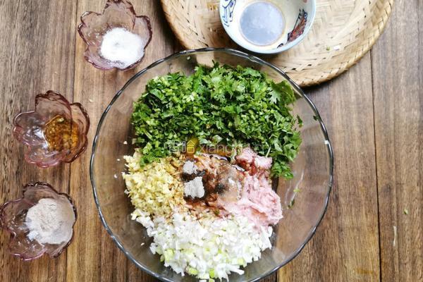 猪肉香菜水饺的做法图解7