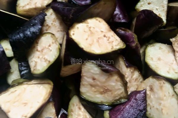 家常红烧茄子的做法图解1