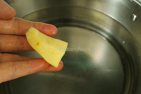 黄豆茄子山药鸡汤的做法图解4