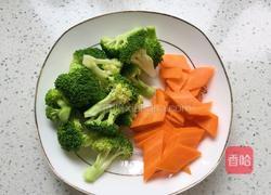 双耳炒西蓝花的做法图解3
