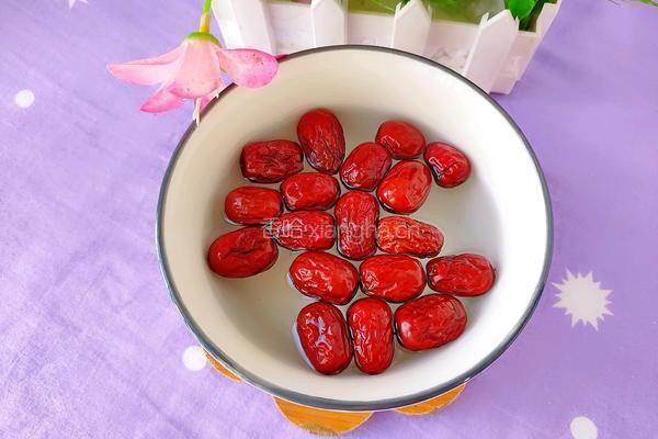 蒲菜炖鸡的做法图解7