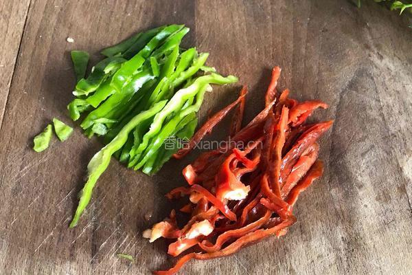 茭白炒肉丝的做法图解4