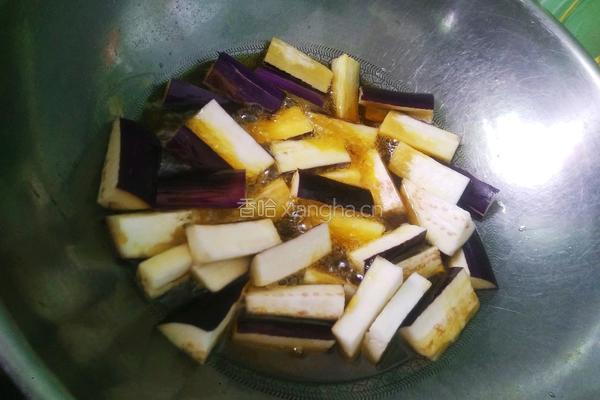 茄子土豆条的做法图解3