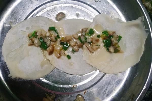 葱油饼的做法图解2