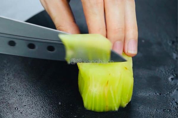 减肥餐～凉拌莴笋的做法图解2