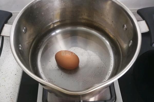 桂圆红枣鸡蛋甜汤的做法图解2