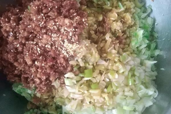 萝卜肉渣馅饺子的做法图解7