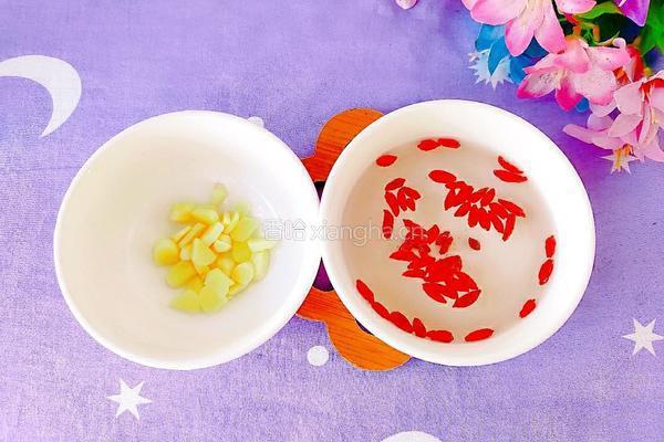 绿豆芽炒黄瓜的做法图解2