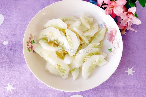 绿豆芽炒黄瓜的做法图解6