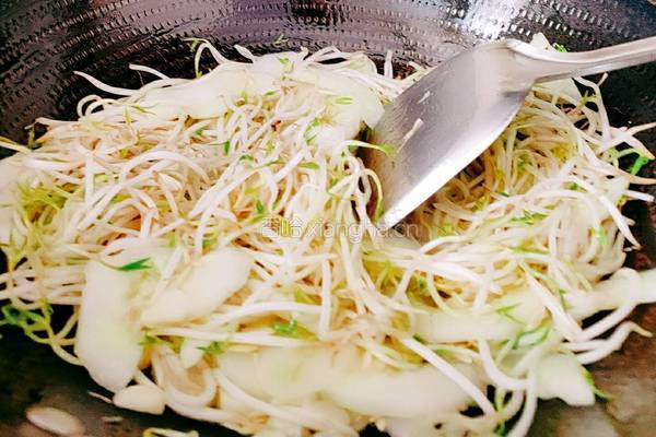 绿豆芽炒黄瓜的做法图解12