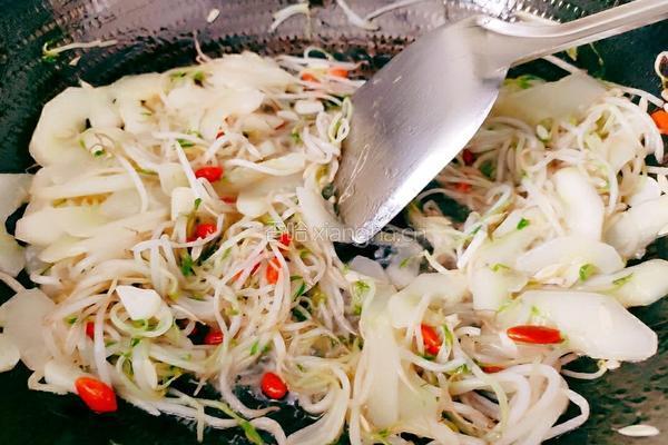 绿豆芽炒黄瓜的做法图解15