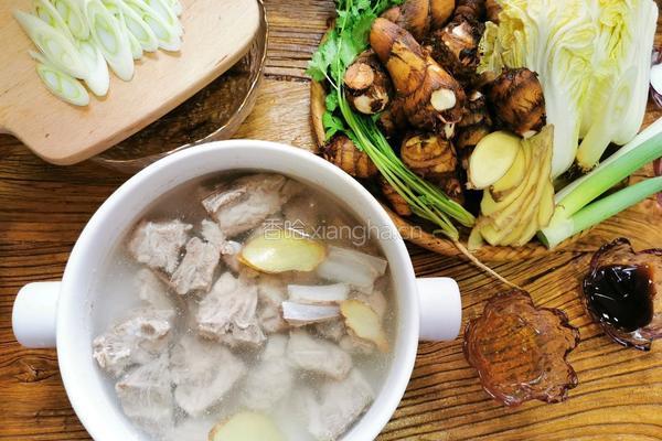 排骨芋头炖娃娃菜汤的做法图解5