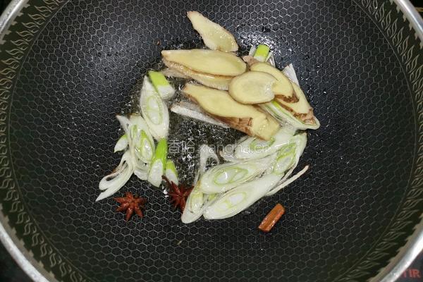 排骨芋头炖娃娃菜汤的做法图解7