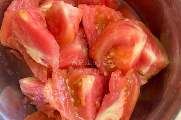 番茄土豆炖牛腩的做法图解2