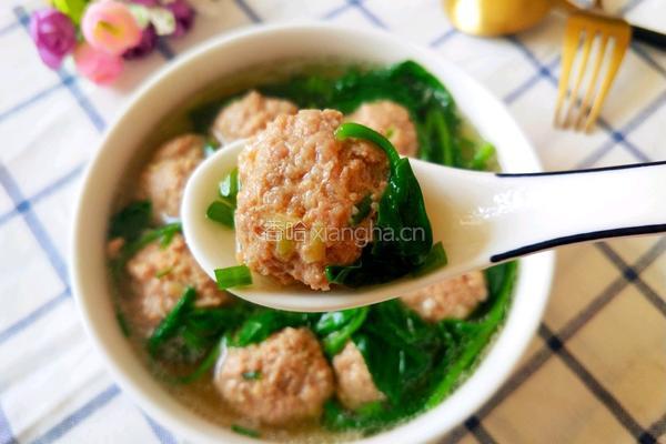 木耳菜肉丸汤的做法图解1