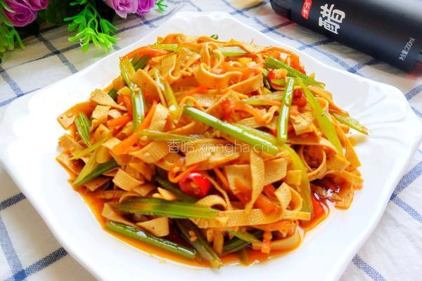 凉拌豆皮的做法图解1