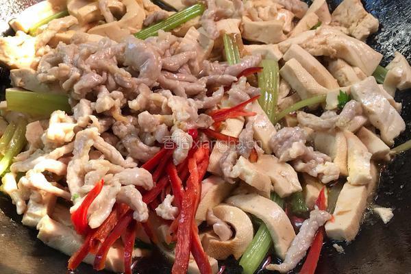 芹菜香干炒肉丝的做法图解14