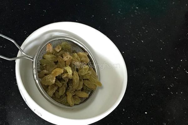 葡萄干黑麦面包的做法图解2